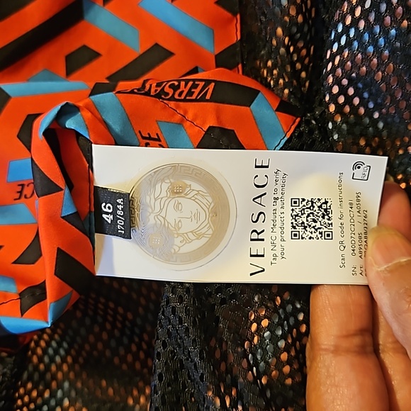 🛑VERSACE rain jacket - Picture 10 of 10